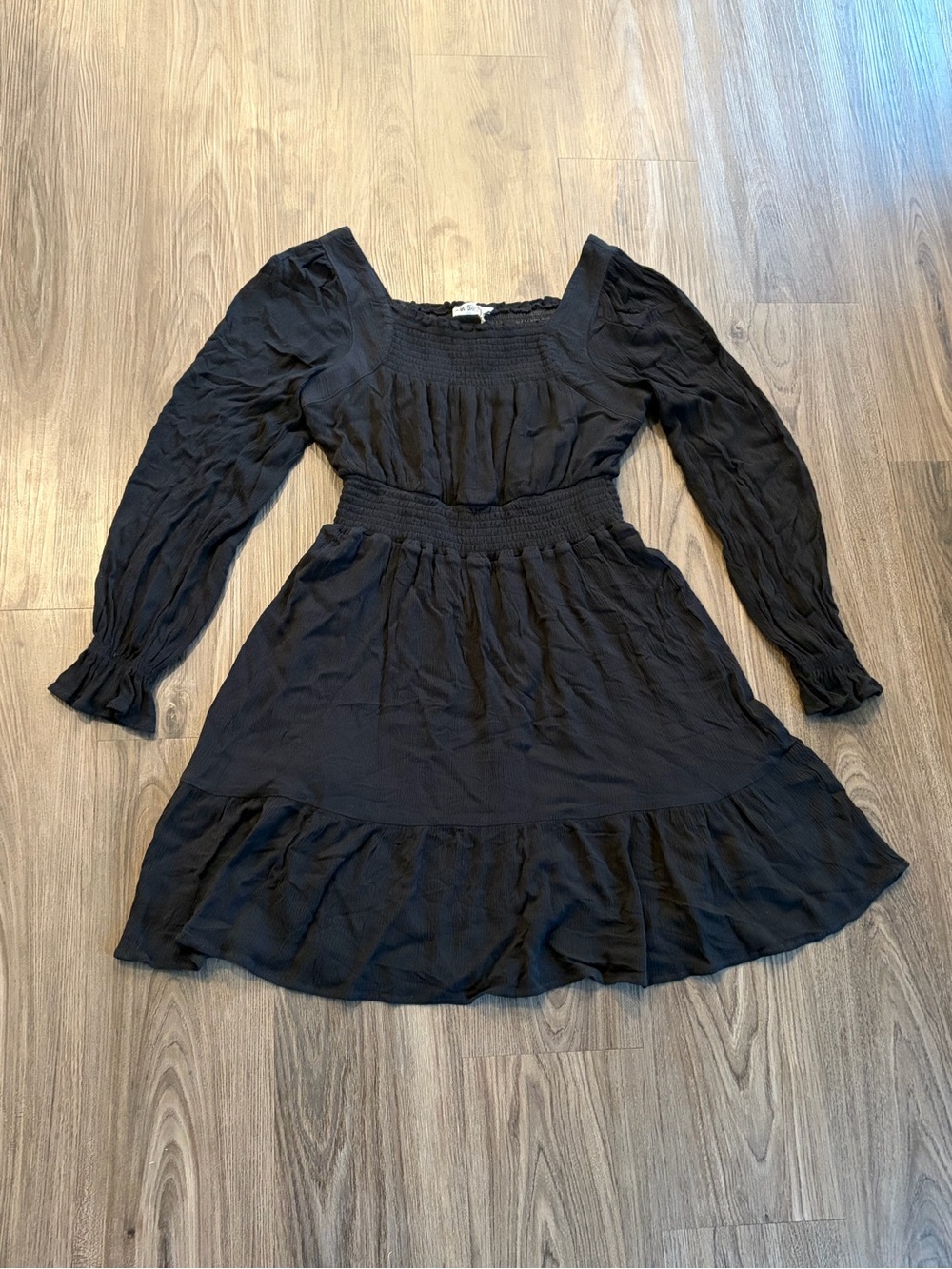Women's Black Smocked Long-Sleeve Dress